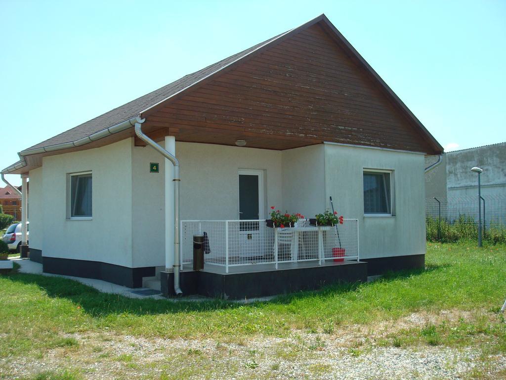Termal Kemping Apartmanok Tiszaujvaros Luaran gambar